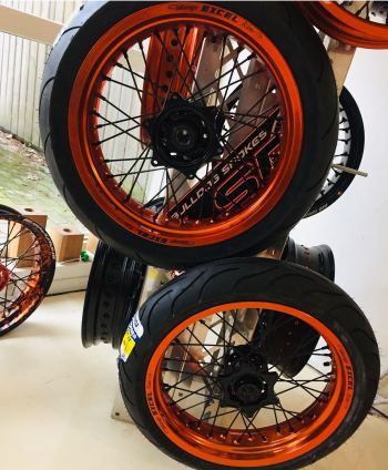 Supermoto wielen KTM EXC oranje Excel