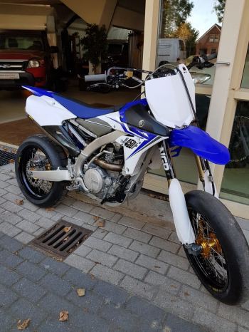 Yamaha yzf450 supermoto met talon wielen